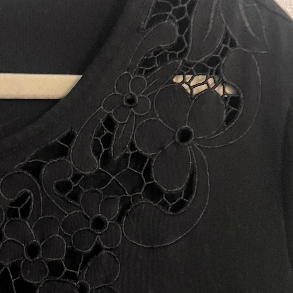 Isaac Mizrahi Black T-Shirt with Lace Detail - Picture 3 of 3